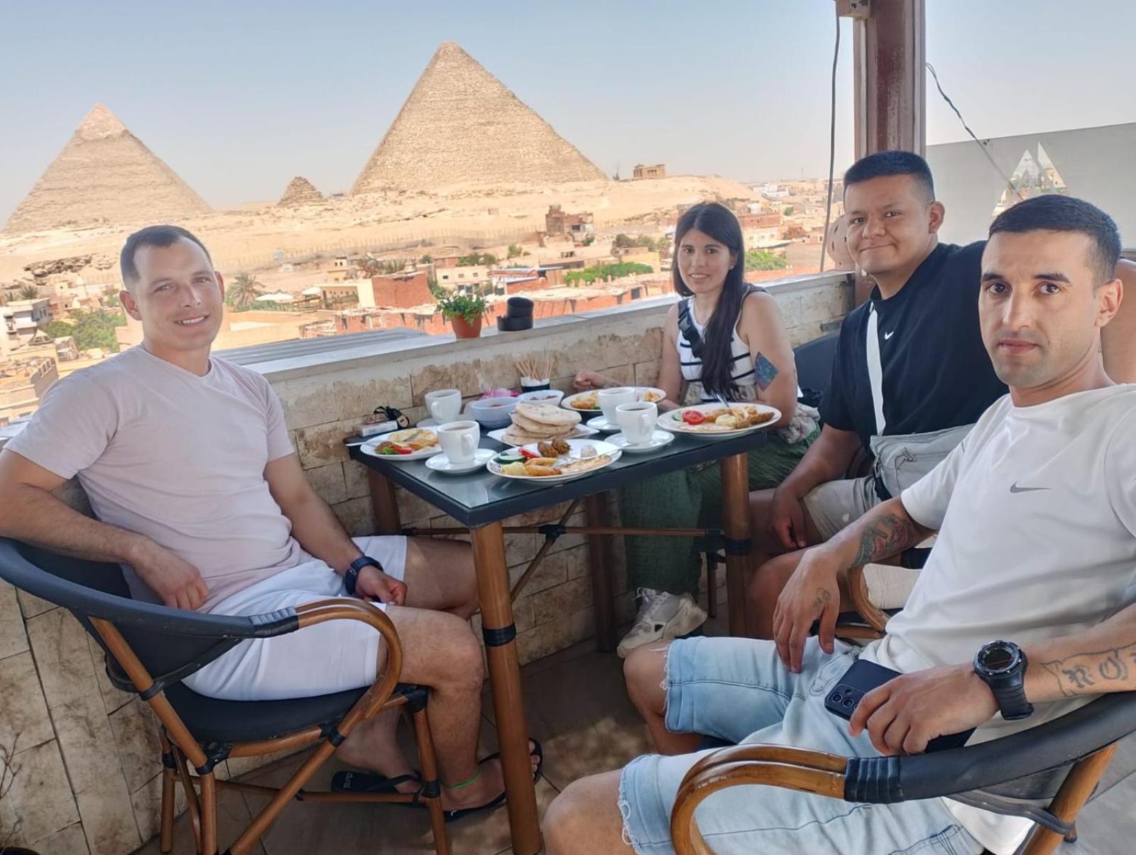 Imhotep Pyramids View Inn Kafret el-Gabal Exterior photo